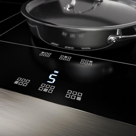 Jennair® RISE™ 36" Induction Professional-Style Range JPIFC736RL
