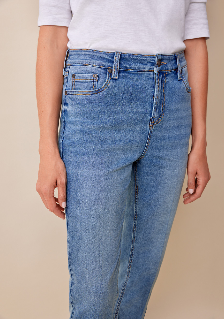 Raw Hem Crop Jean
