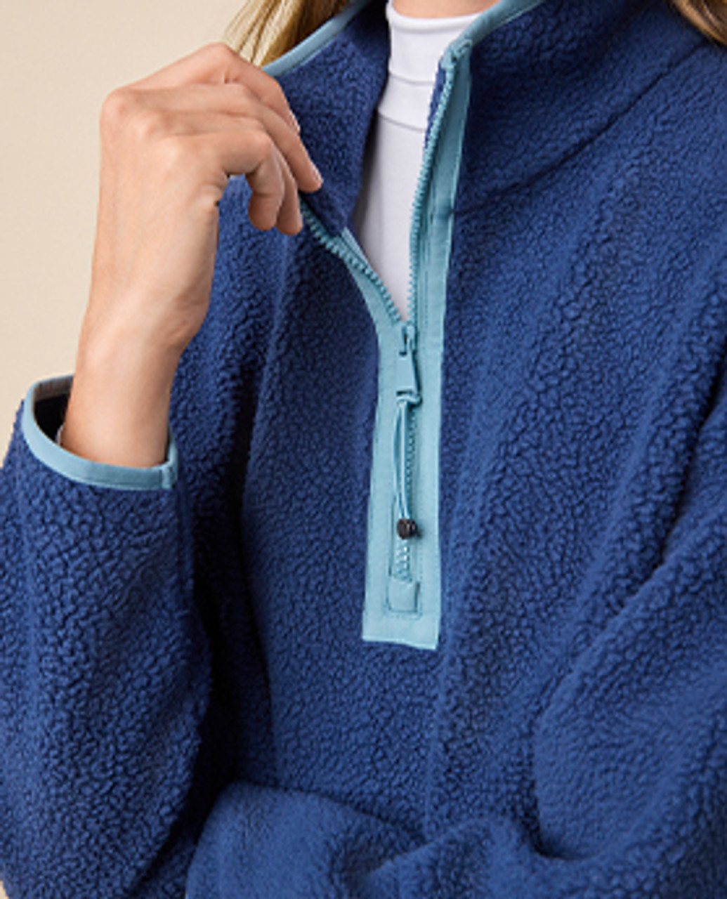 Sweatshirts & Fleece