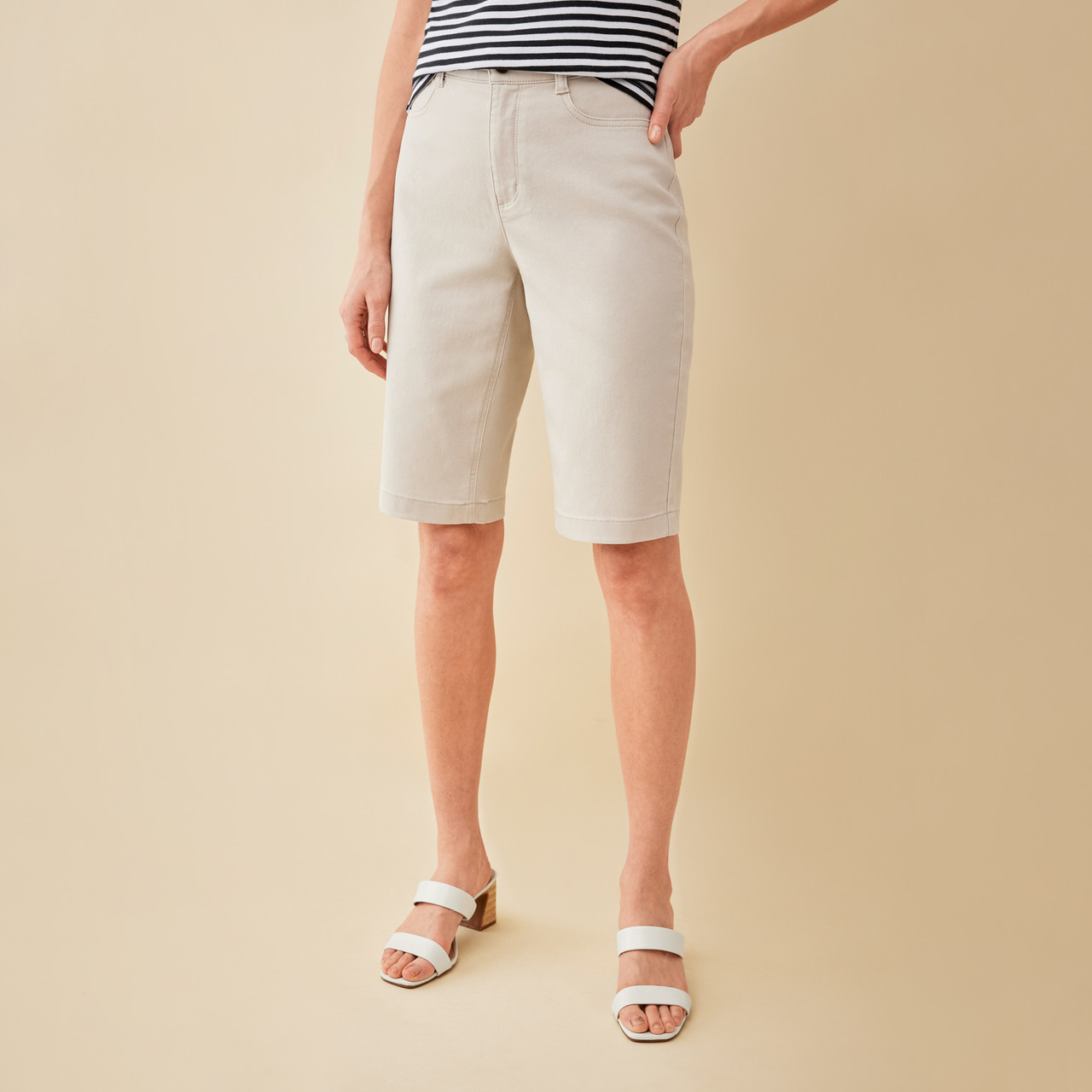 Curvy Essential Bermuda Shorts