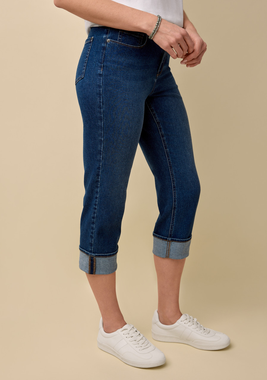 Curvy Essential Denim Cuff Crop - Side View Curvy Essential Denim Cuff Crop - Side View