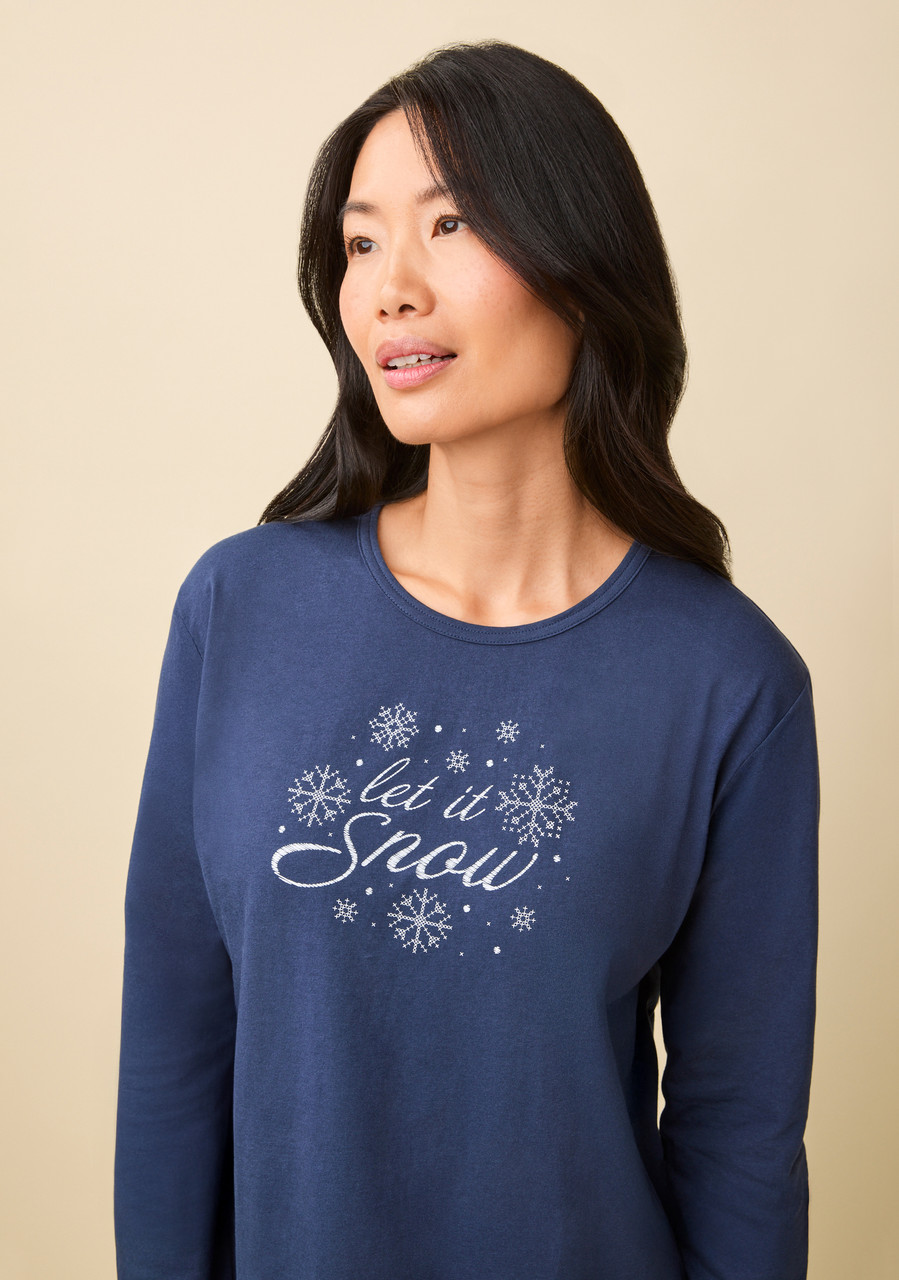 Let It Snow Pyjama Set close up