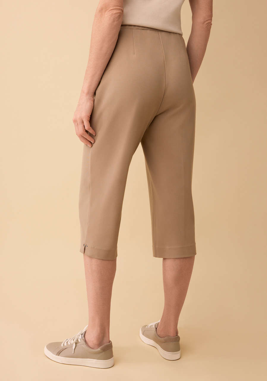 Pull-On Knit Capri Pant | Northern Reflections