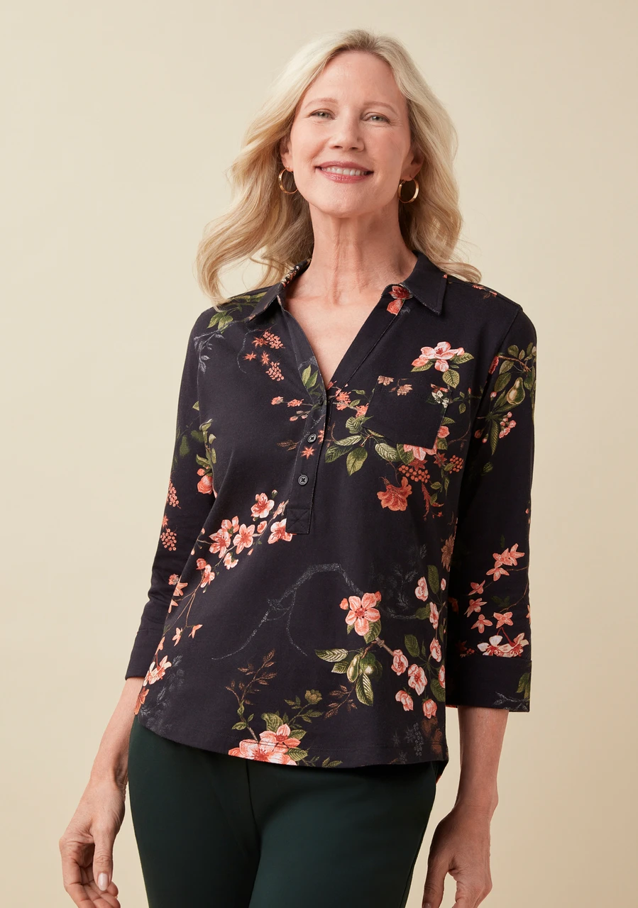 Three Quarter Sleeve Floral Knit Shirt