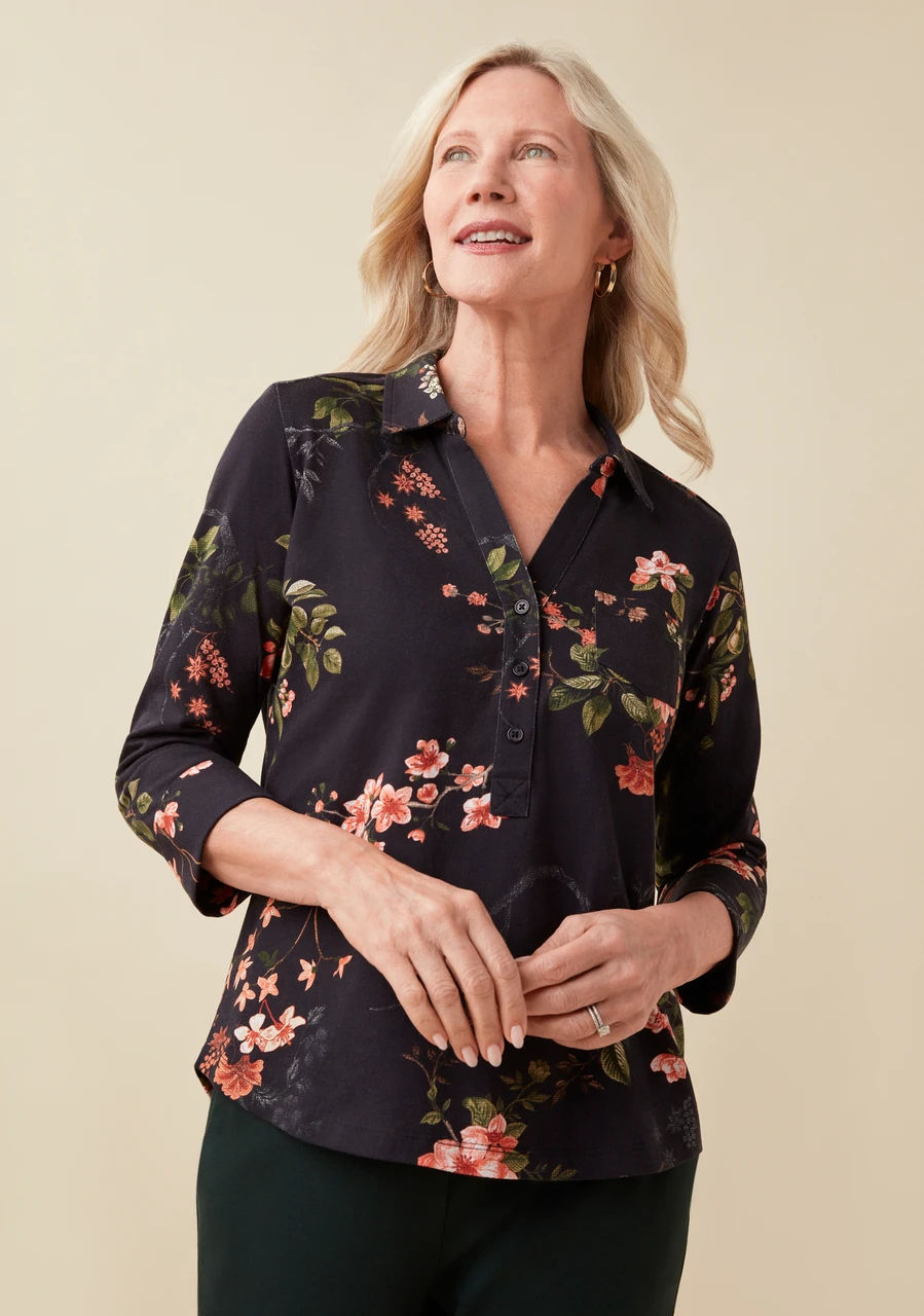 Three Quarter Sleeve Floral Knit Shirt