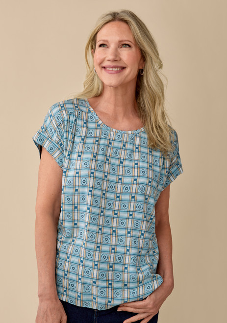 451561626 - Half Body