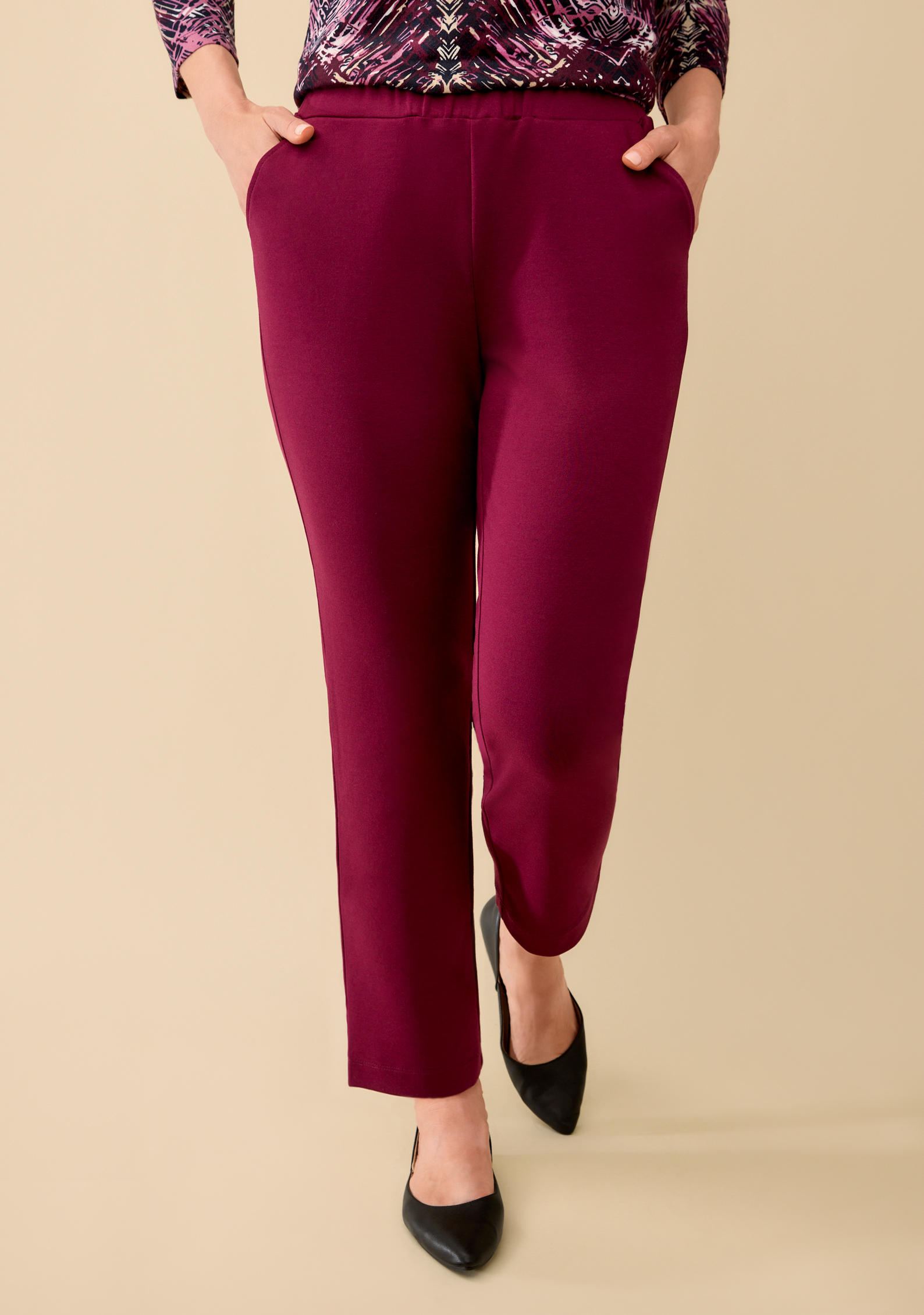 Petite - Pull-On Knit Pant | Northern Reflections