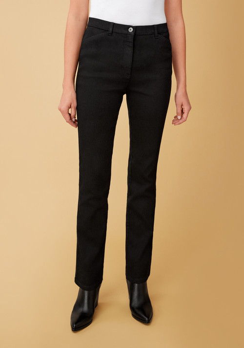 Basic Essential Slim Black Jean