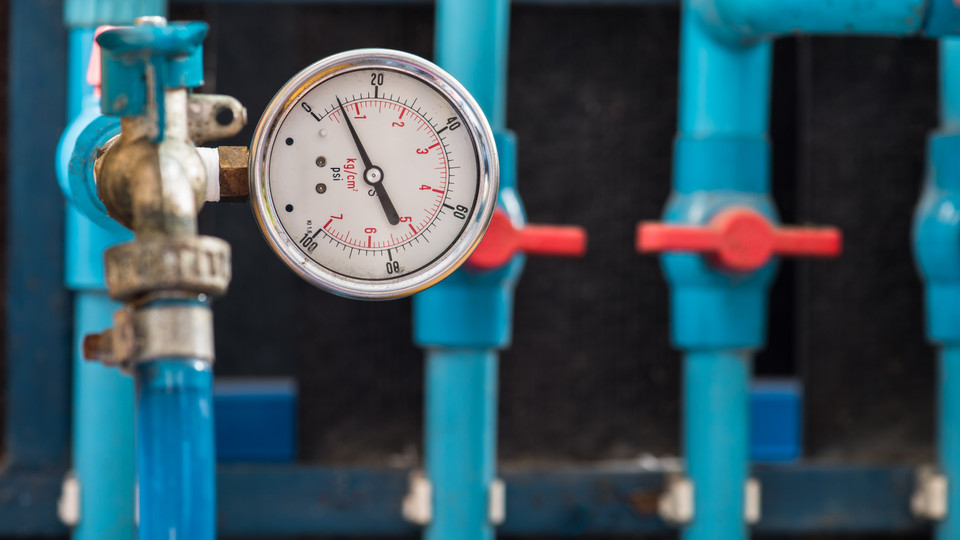 How Do Check Valves Affect Water Pressure in the Piping System