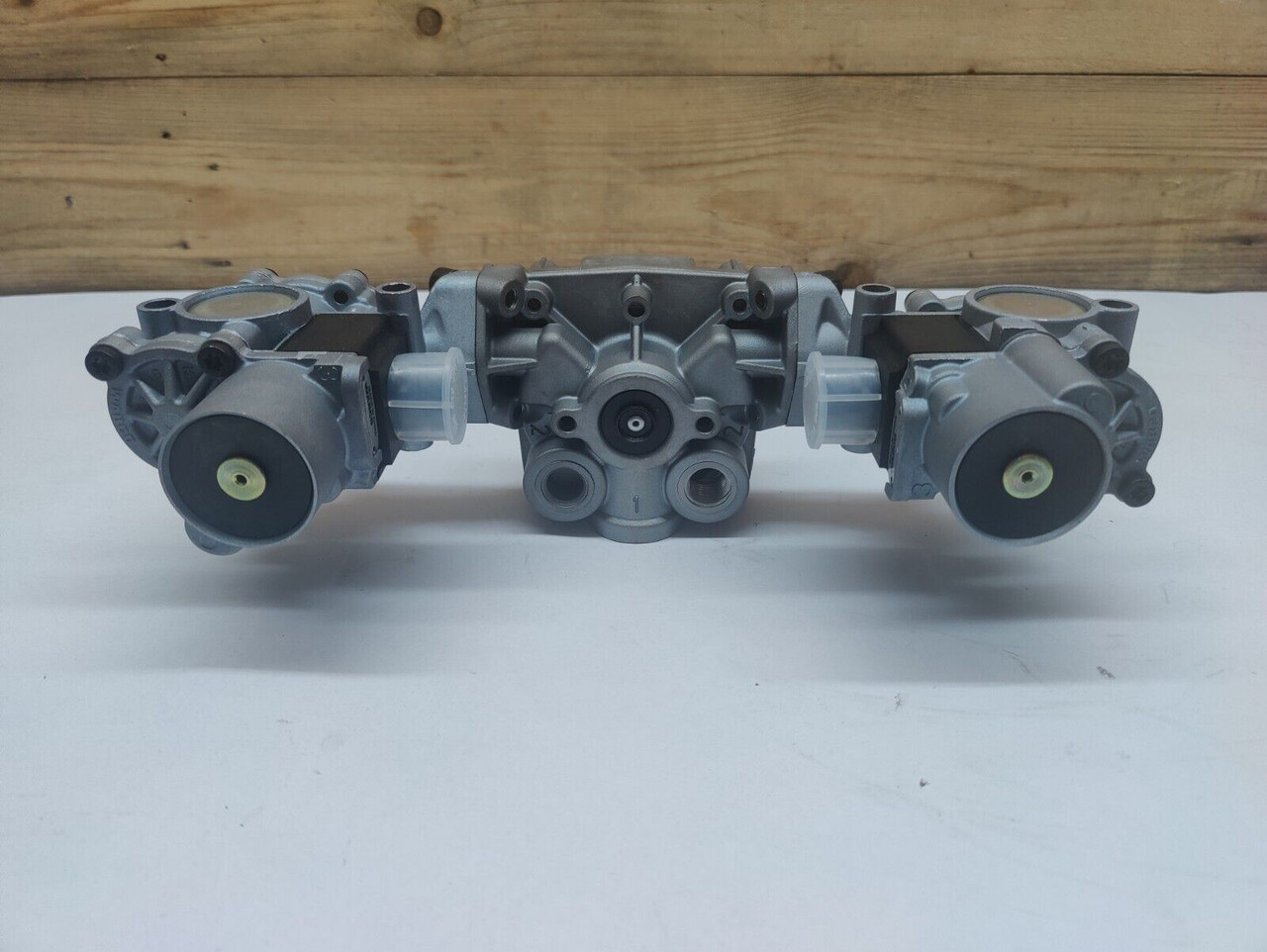 Wabco 472 500 1320 Abs Axle Package