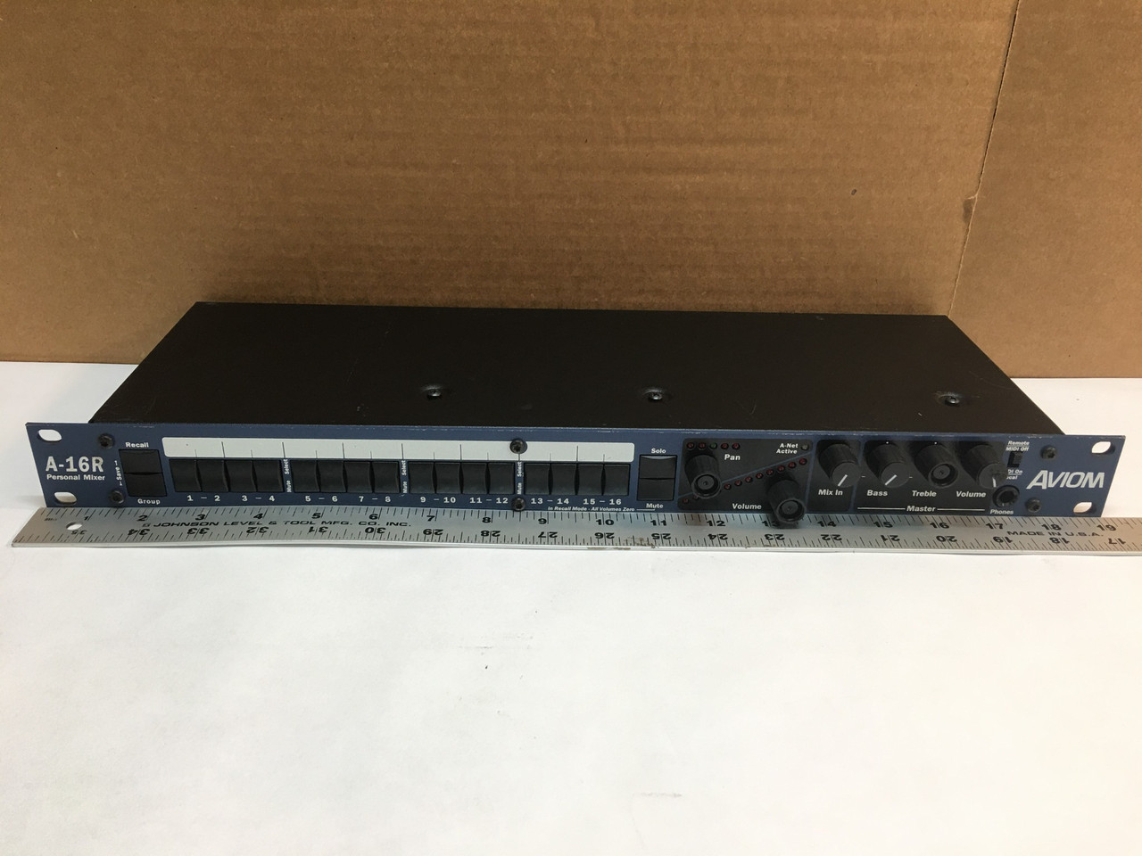 Rackmount Personal Mixing System A-16R Aviom