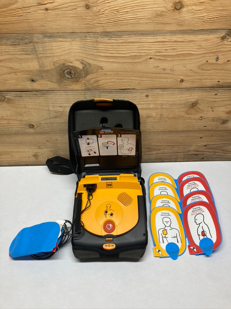 Lifepak CR-T AED Trainer 3201804 Physio-Control SN 06869 B-010