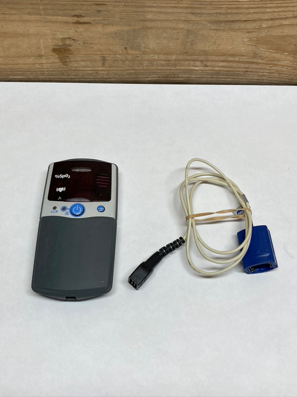 Nonin 2500A PalmSAT Handheld Pulse Oximeter