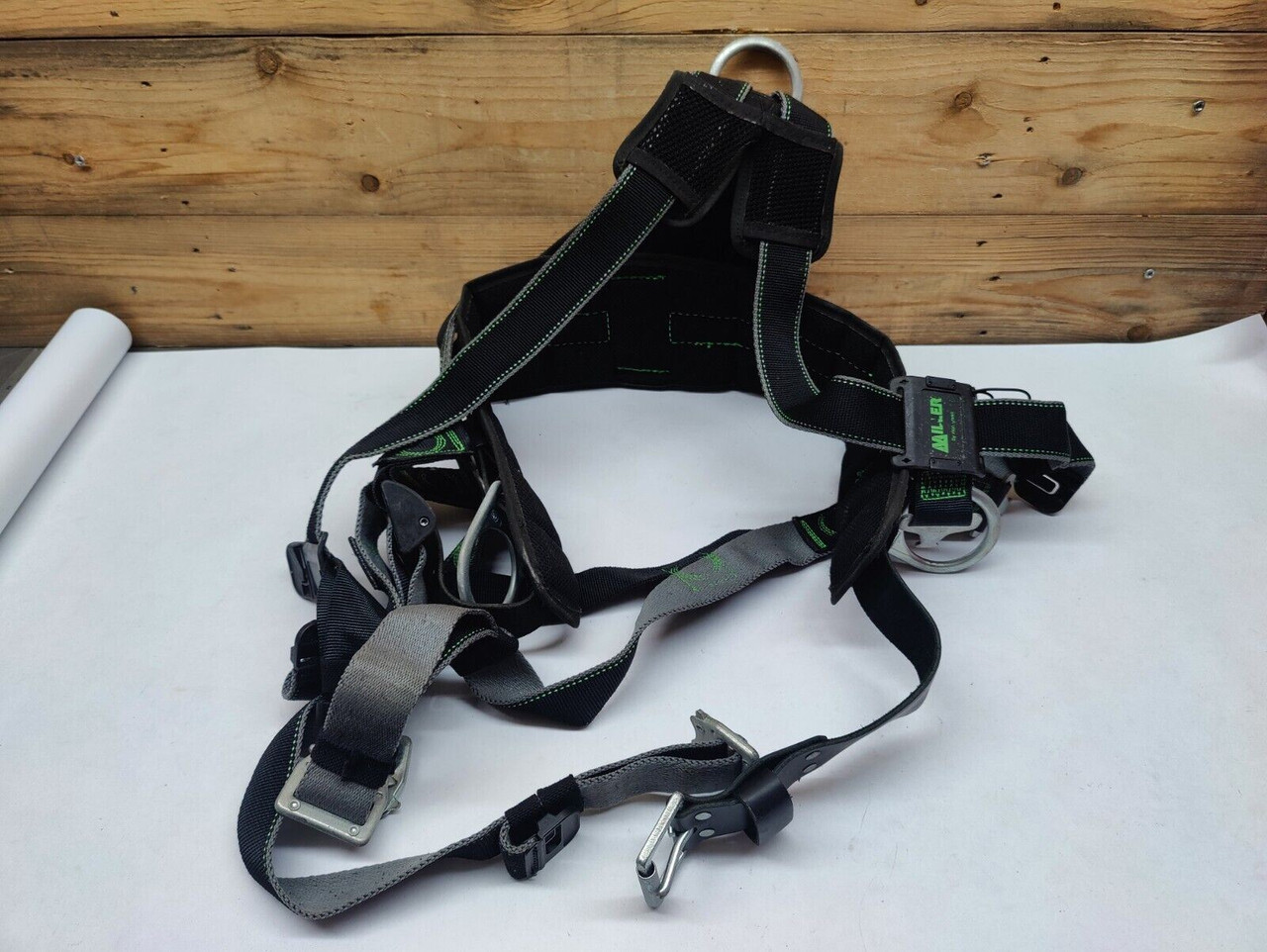 Series 3 Harness 37117 Guardian Fall Protection w/ QC Chest & TB Legs Size M-L