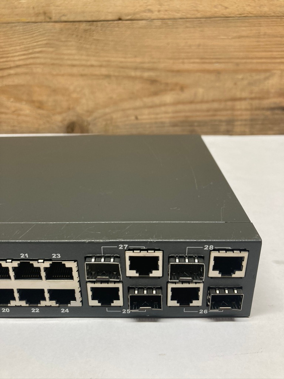 TigerSwitch 10/100/1000 Gigabit Ethernet Switch SMC6128L2 SMC Network