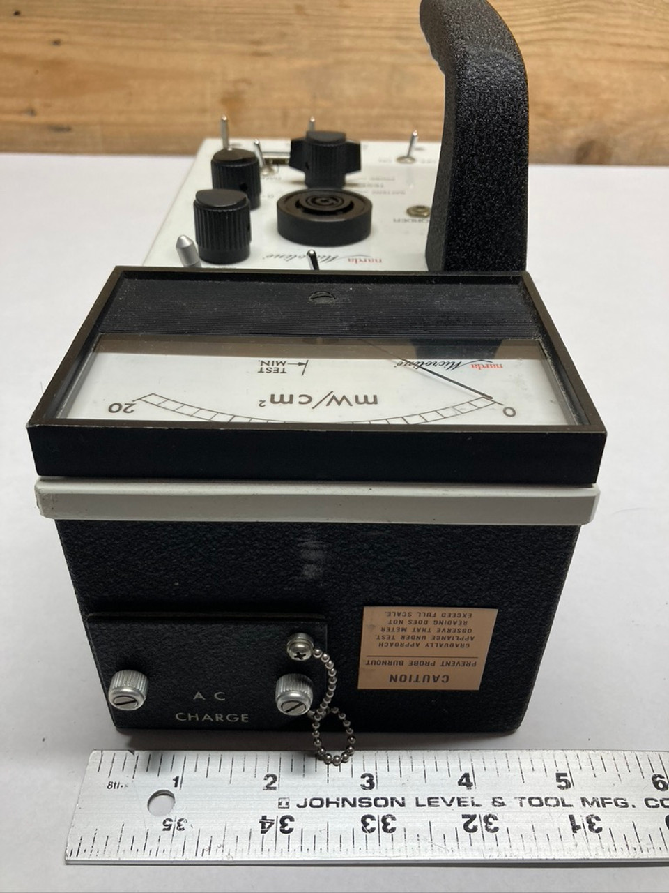Narda Micro-Line 8110 Electromagnetic Radiation Monitor