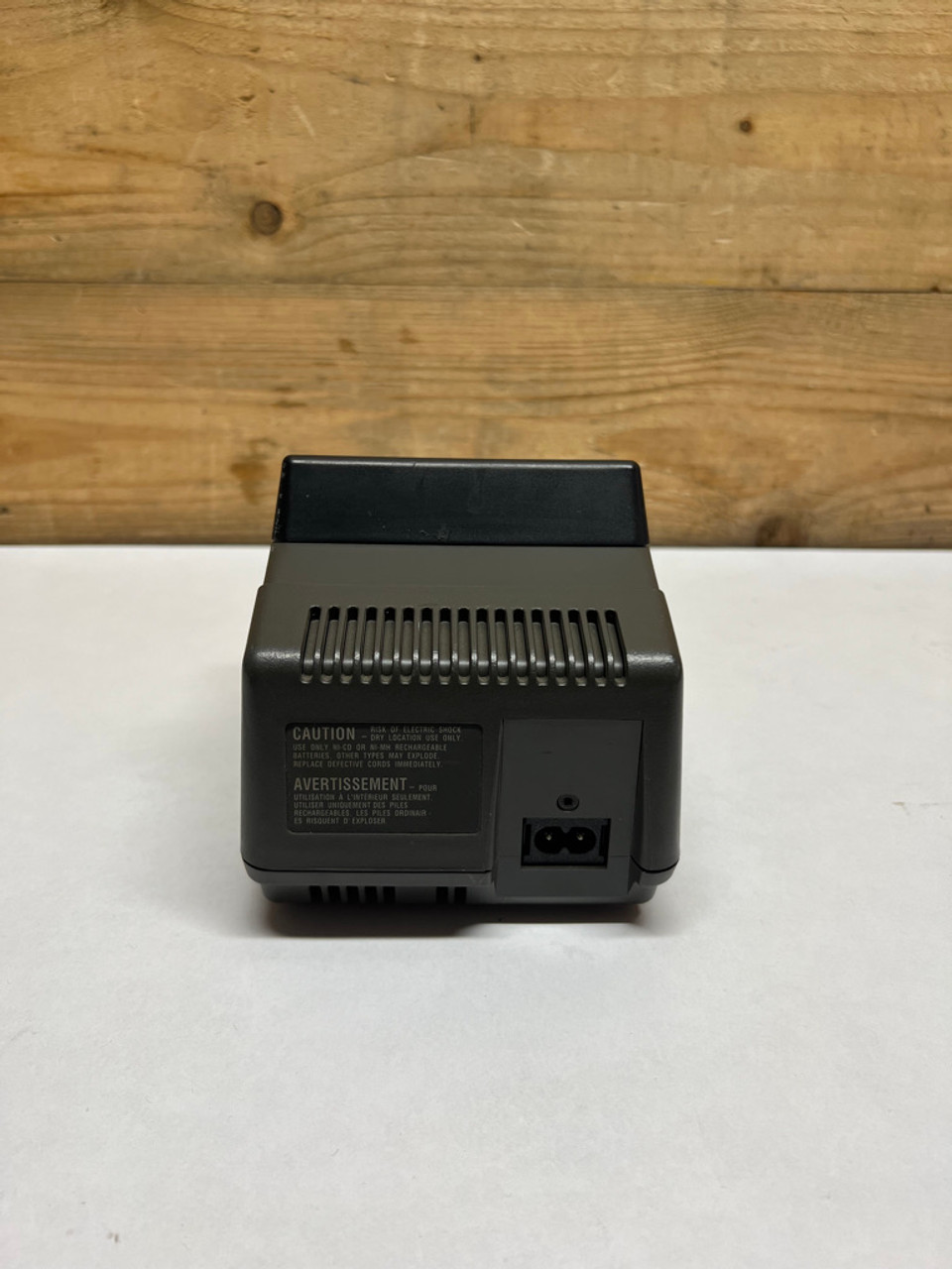 Universal Radio Charger Base BML 161 78/3 R6A M/A-COM