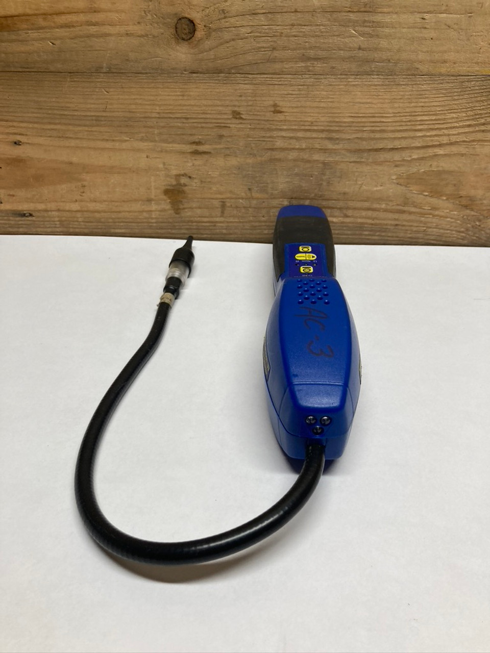 Yellow Jacket Accuprobe UV Leak Detector