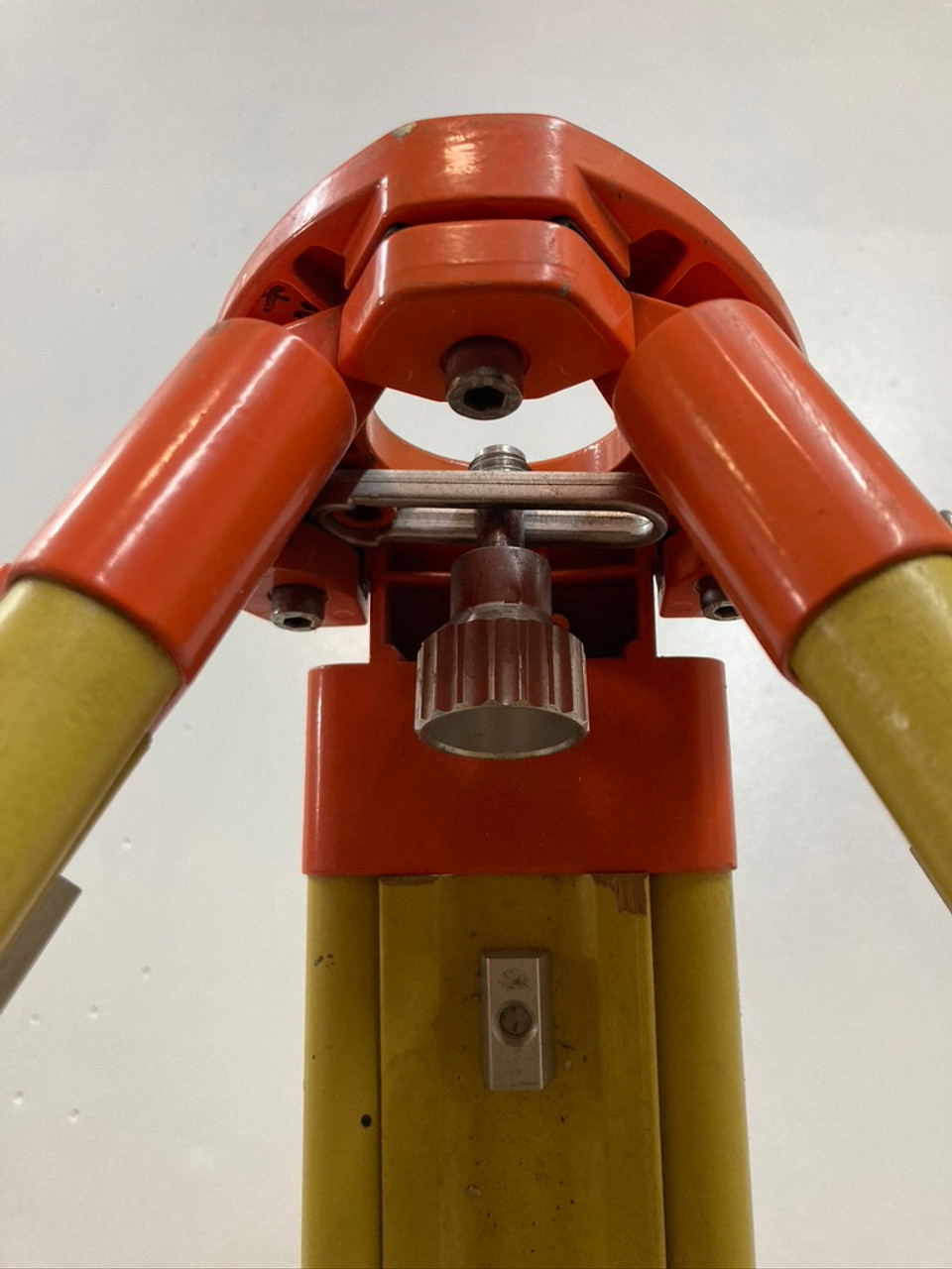 Leica Wild GST20 Wooden Surveying Tripod