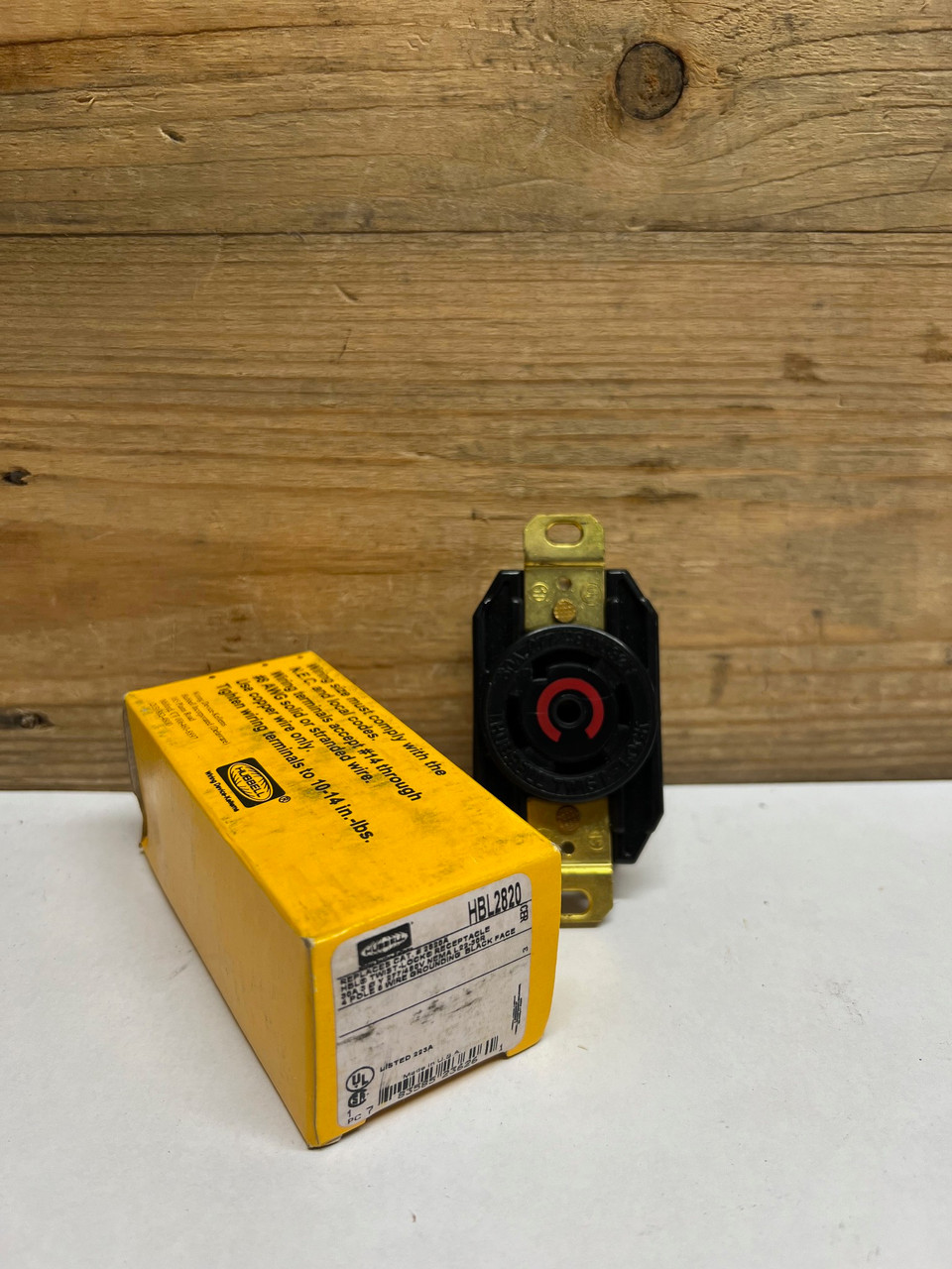 Twist-Lock Receptacle HBL2820 Hubbell L22-30R 30A 277/480VAC 4P5W