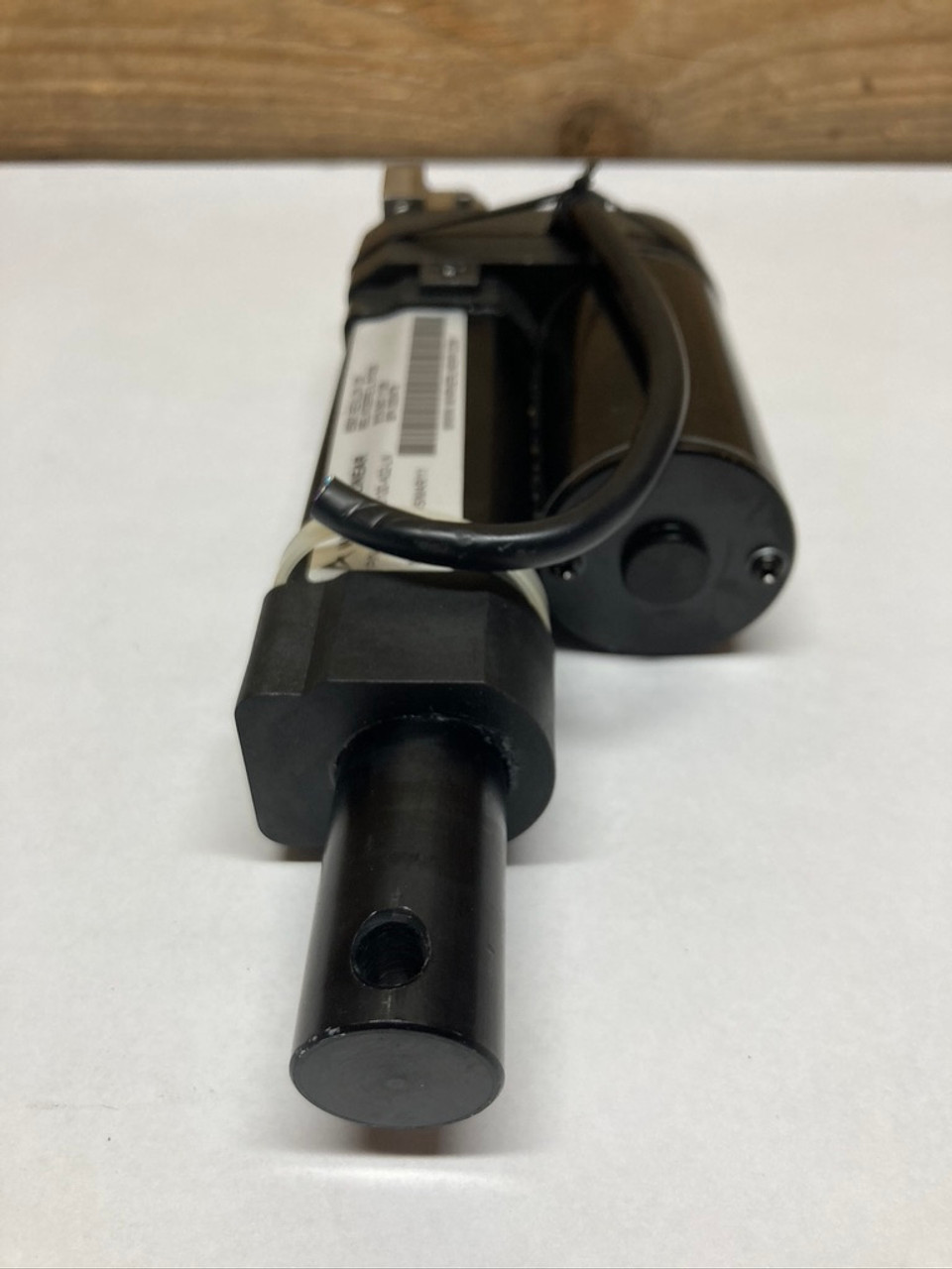 Linear Actuator M1-D024-0100-A02-LN Warner Linear M-Track 24V Light Duty 100 lbs