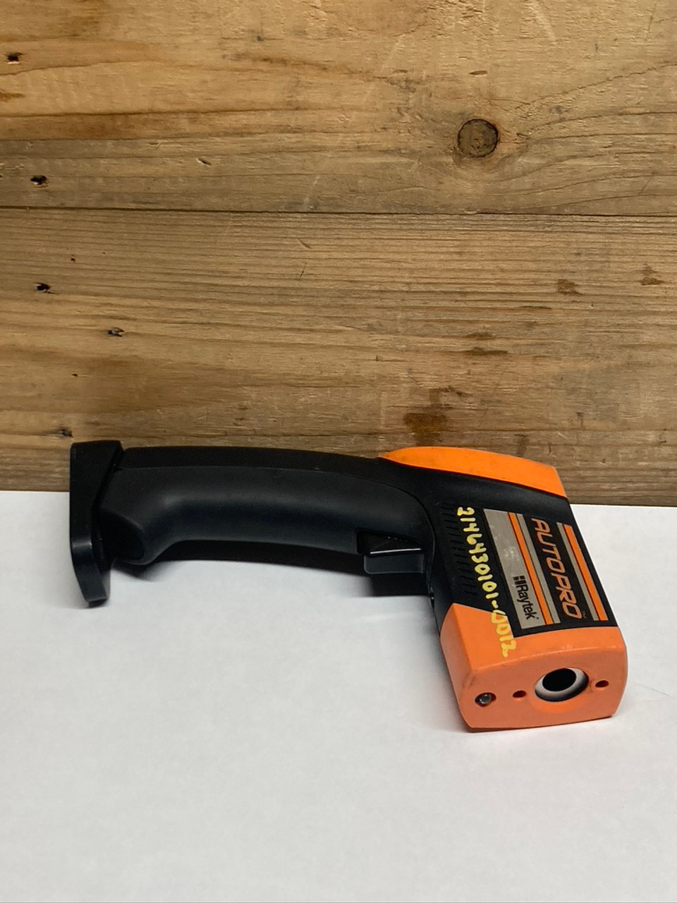 AutoPro Non-Contact Infrared Laser Thermometer RAYST25 Raytek