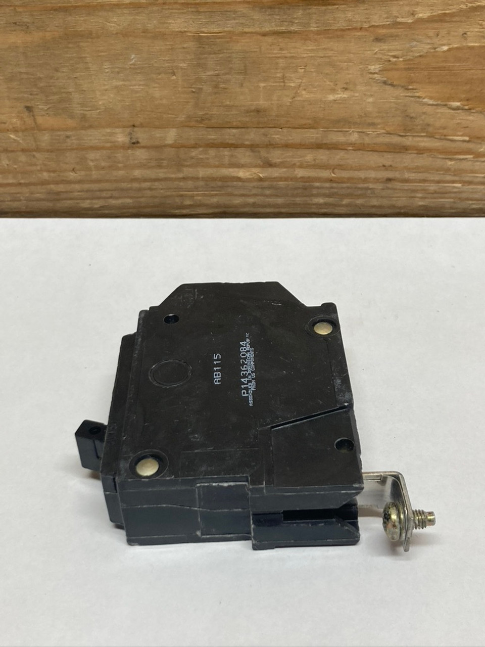 Genuine GE Circuit Breaker RT-690 General Electric 120/240V