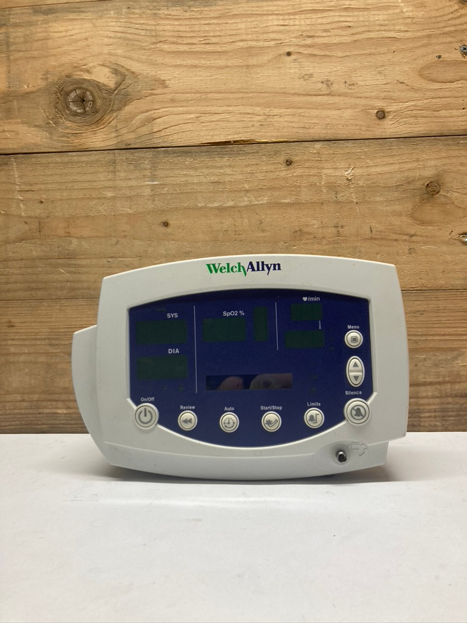 Patient Vital Signs Monitor 53NT0 007-0104-01 Welch Allyn