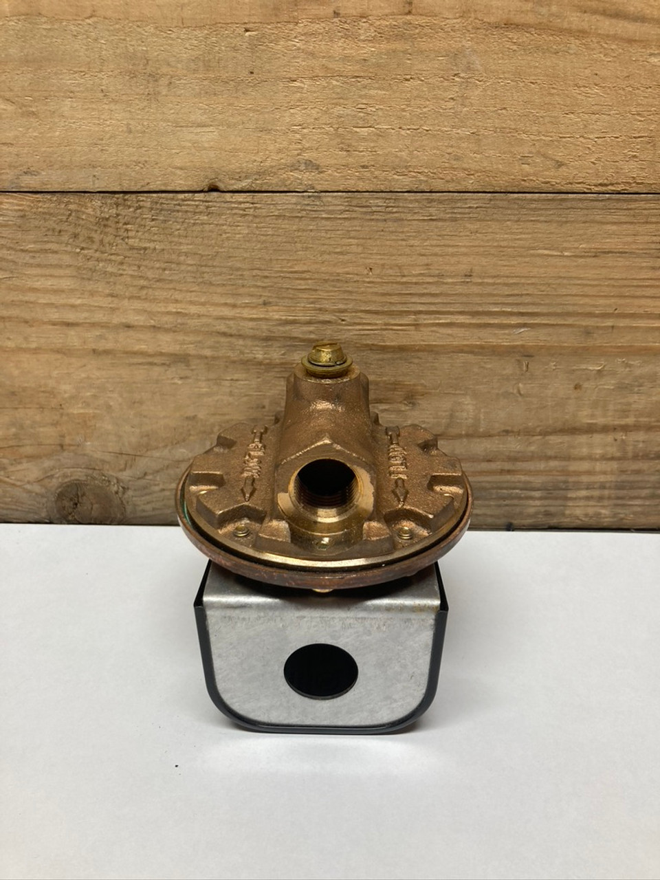 FS1 Flow Switch 1/2" NPT 113200 McDonnell & Miller FS1
