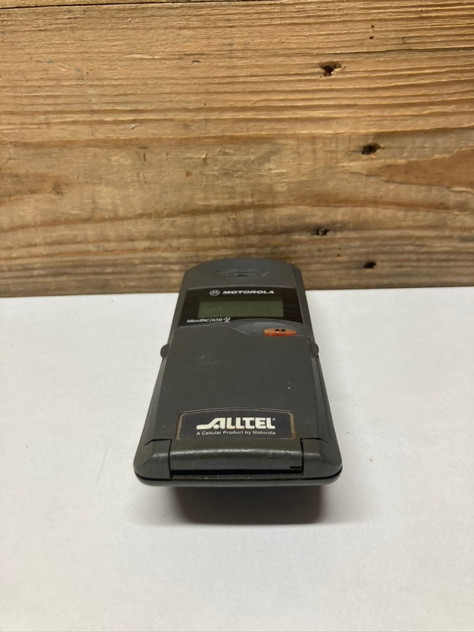 Vintage Motorola Alltell MicroTAC/650e Flip Phone