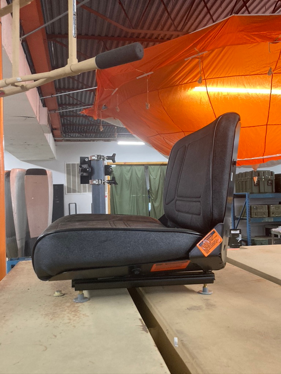 Vehicular Seat Tractor Seat 176770ZN81 Seats Padded/Covered Contour