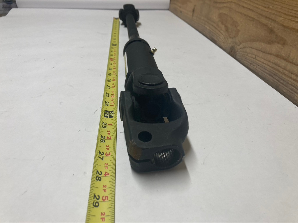 Dana 915027-18 Steering Column Shaft OEM Heavy Duty Truck Steering Shaft