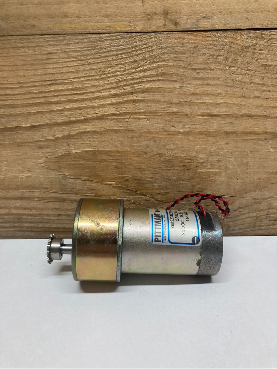 LO-COG Gear Motor GM9234E244-R1 Pittman 24 VDC, 38.3: 1 Ratio