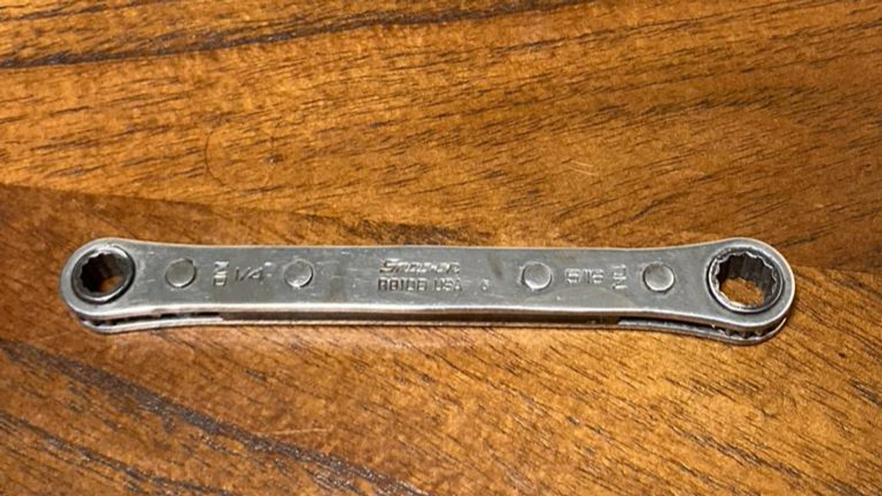 1/4" - 5/16" 12-Point SAE Ratcheting Box Wrench R810C Snap-On