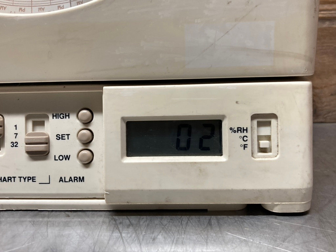 Universal Circular Temperature & Humidity Chart Recorder CT485-CMC Omega