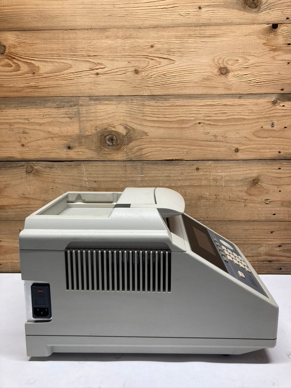 GeneAmp 9700 PCR Thermal Cycler System N8050200 Applied Biosystems