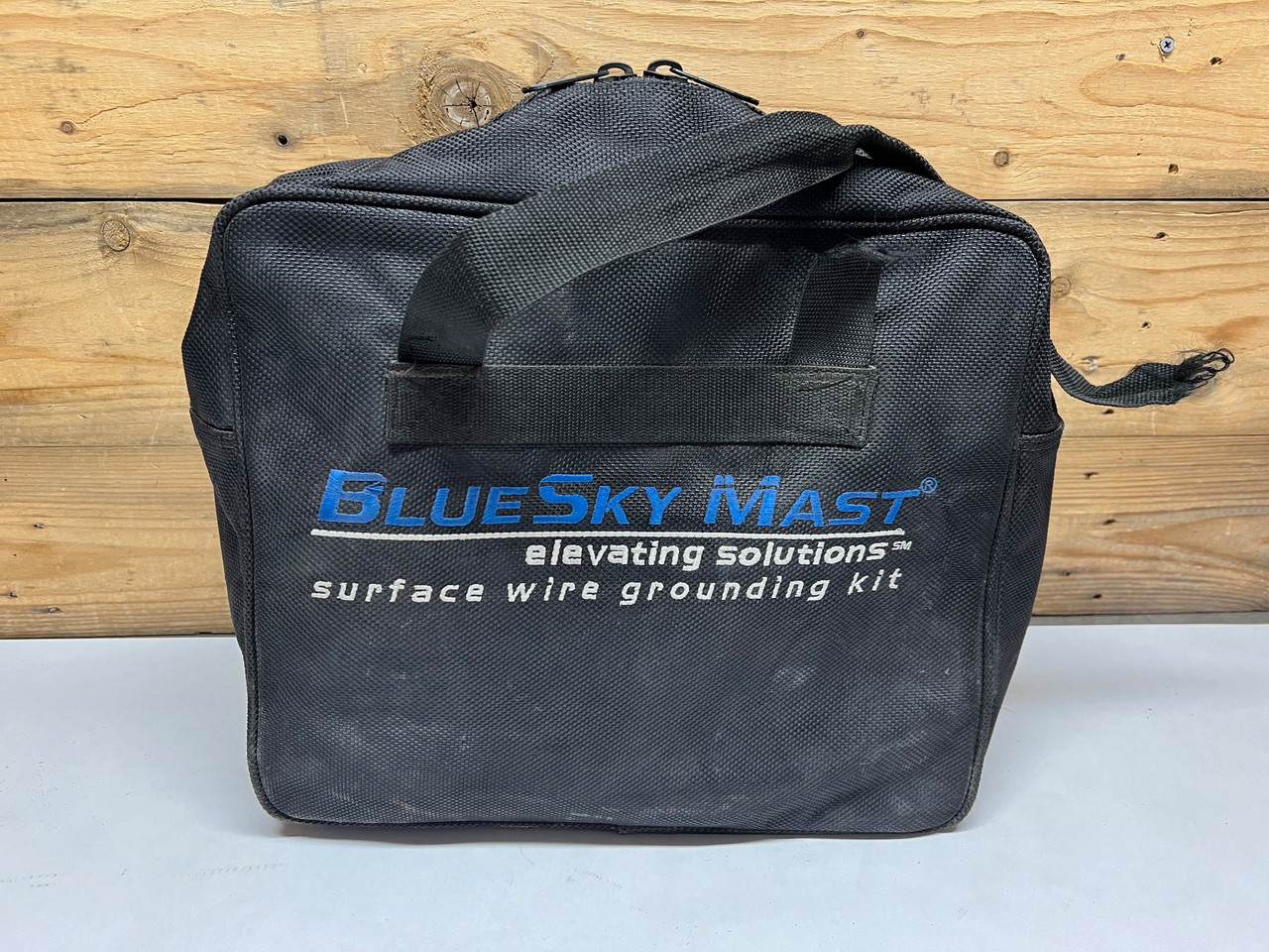 Surface Wire Grounding Kit BST2-K-L104-GND-000 BlueSky Mast 3 x 25'