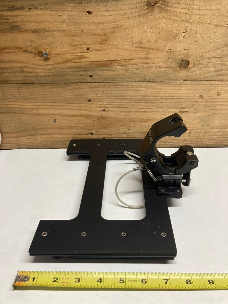 Gibraltar DC-230B Rack Clamp with Mounting Bracket 36004019