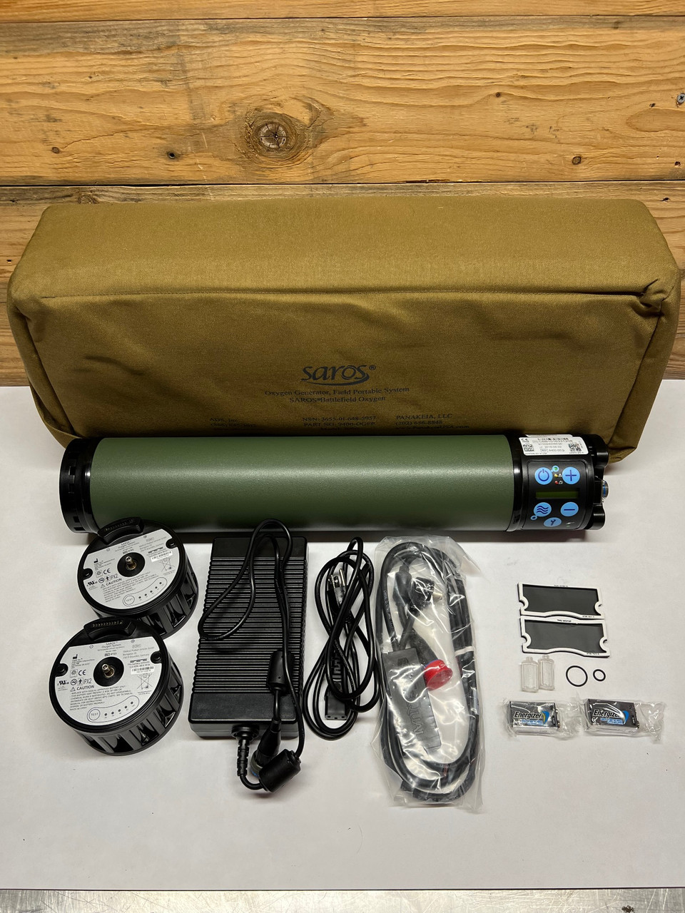 CAIRE SAROS 3000 Oxygen System Military Field + 2 batteries + case & accessories