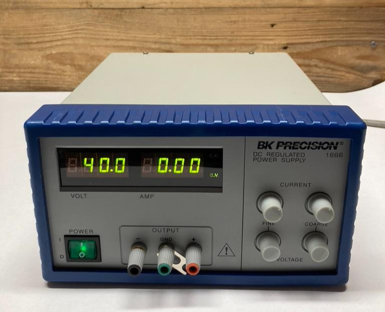 Switching DC Power Supply 1666 BK Precision