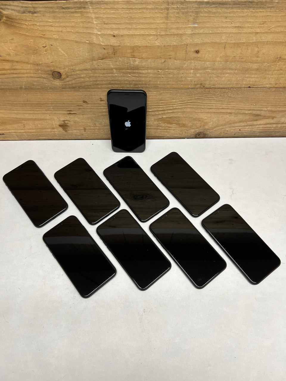 Apple iPhone XR ブラック Apple iPhone XR - 64GB MT3K2LL/A - Black 114284-1 (NOO) BY9O