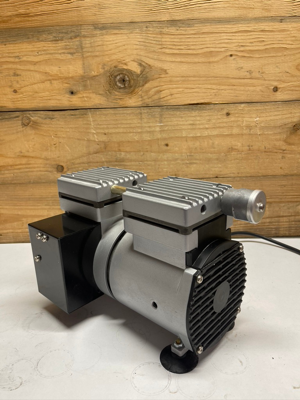 MaxVac Vacuum Pump 9494198 Dentsply