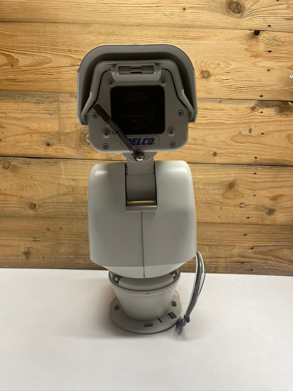 Esprit PTZ CCTV Camera with Pressurized IOP and Wiper ES31PCBW24-2N Pelco
