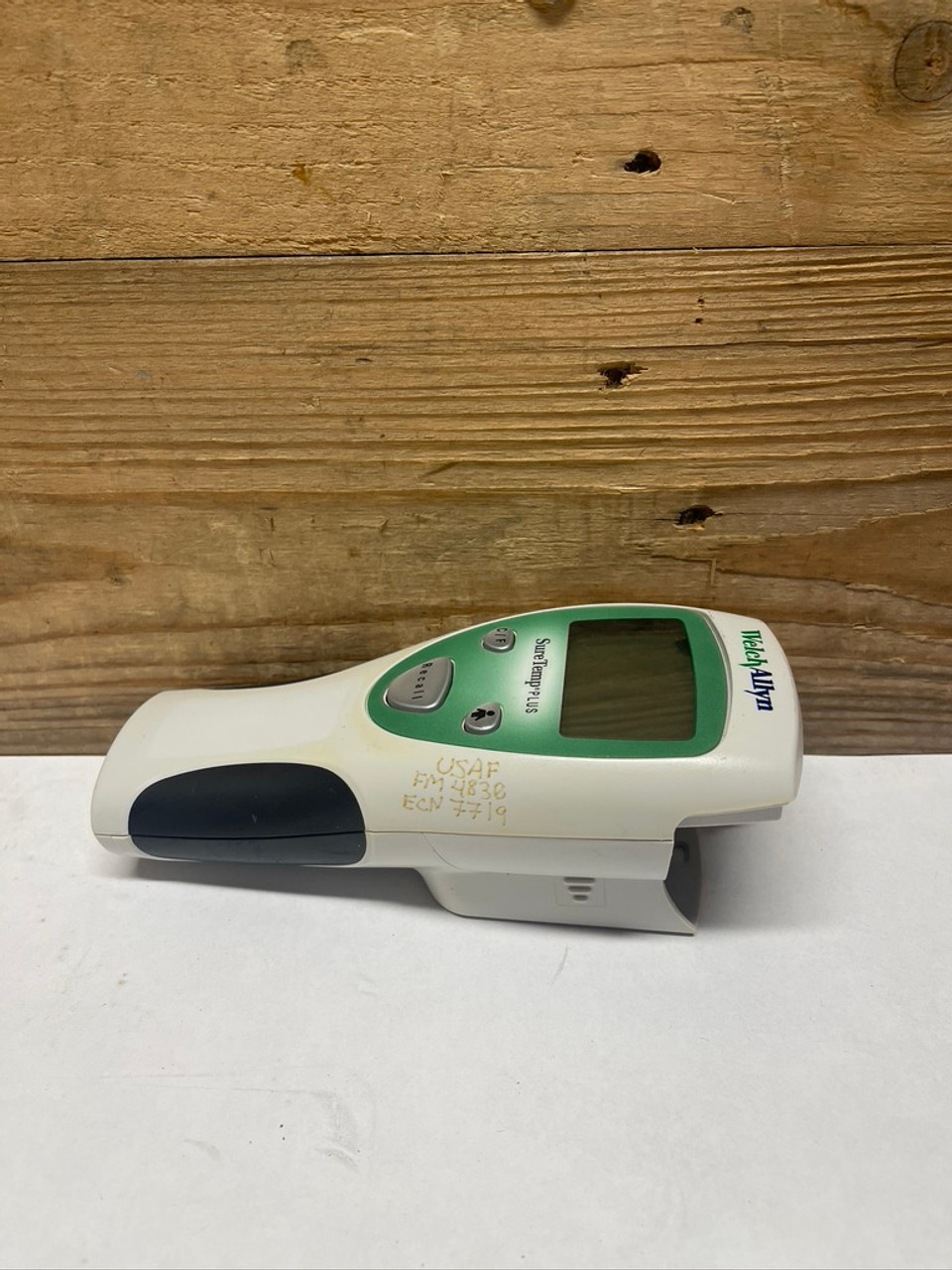 Welch Allyn SureTemp Plus 690 Electronic Thermometer SN11370200