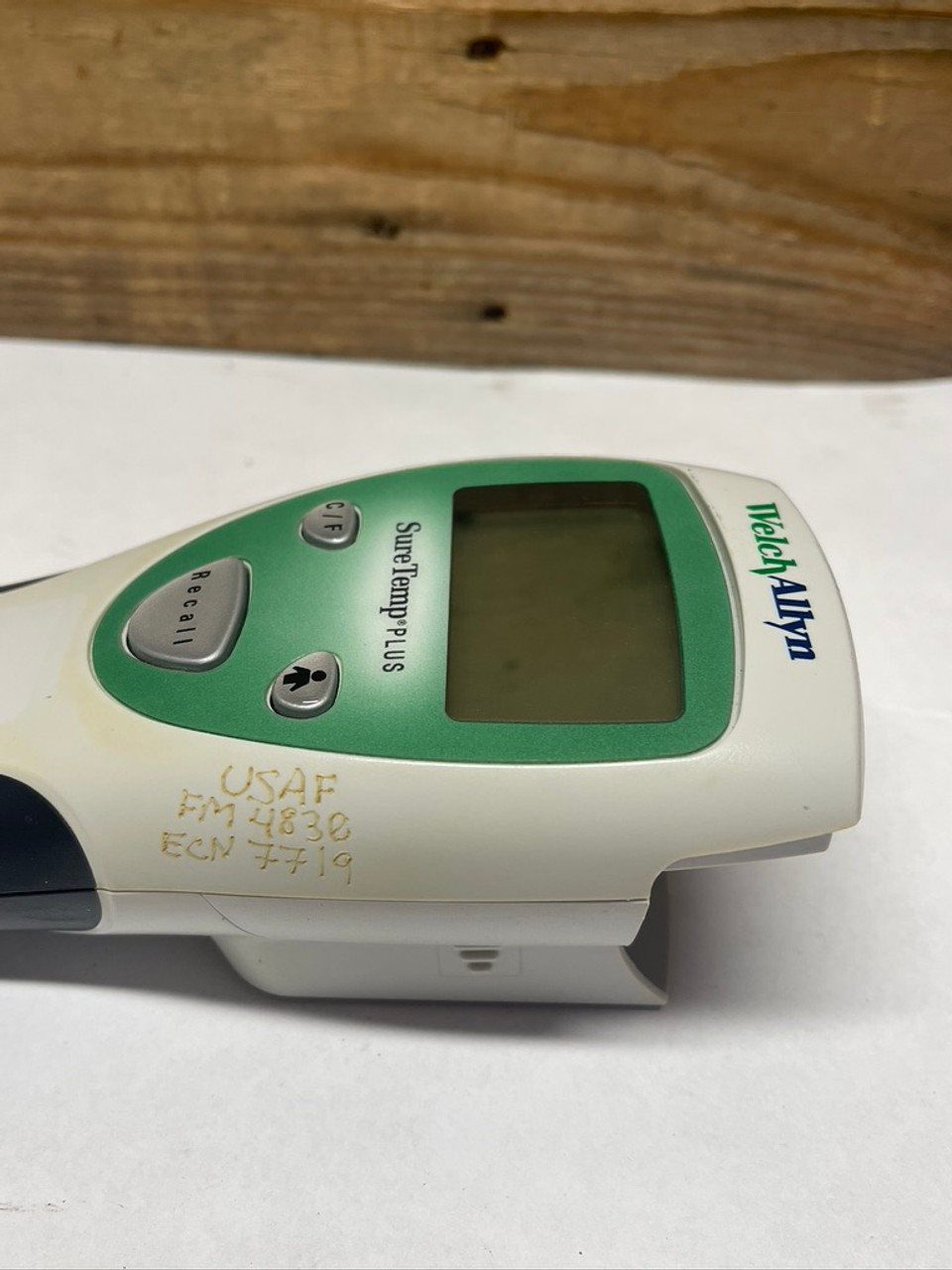 Welch Allyn SureTemp Plus 690 Electronic Thermometer SN11370200
