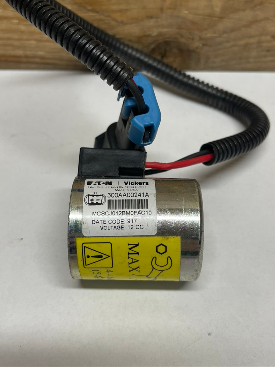 Solenoid Valve Coil 300AA00241A Eaton Vickers