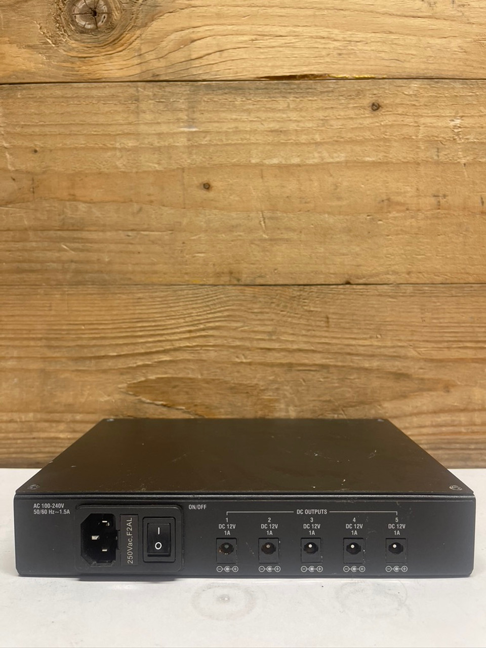 5-Output Power Supply Unit P2-105 TVOne (12V @ 1A Per Output)