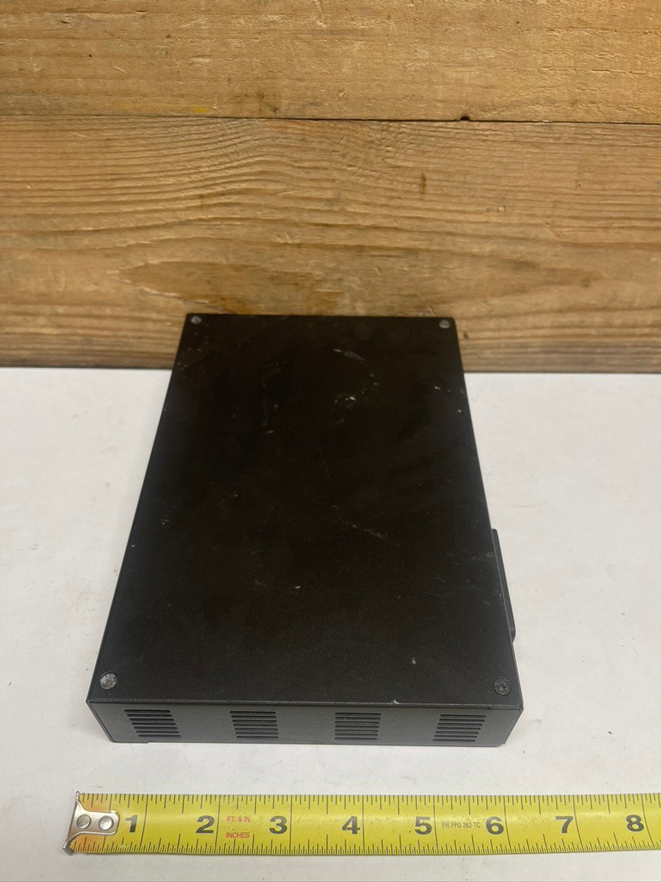 5-Output Power Supply Unit P2-105 TVOne (12V @ 1A Per Output)