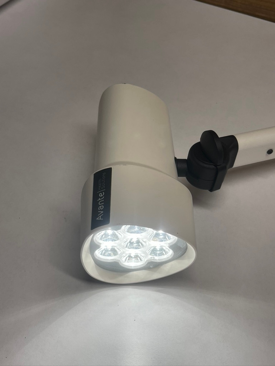 Avante Health Solutions Exam Light SN:1111433007