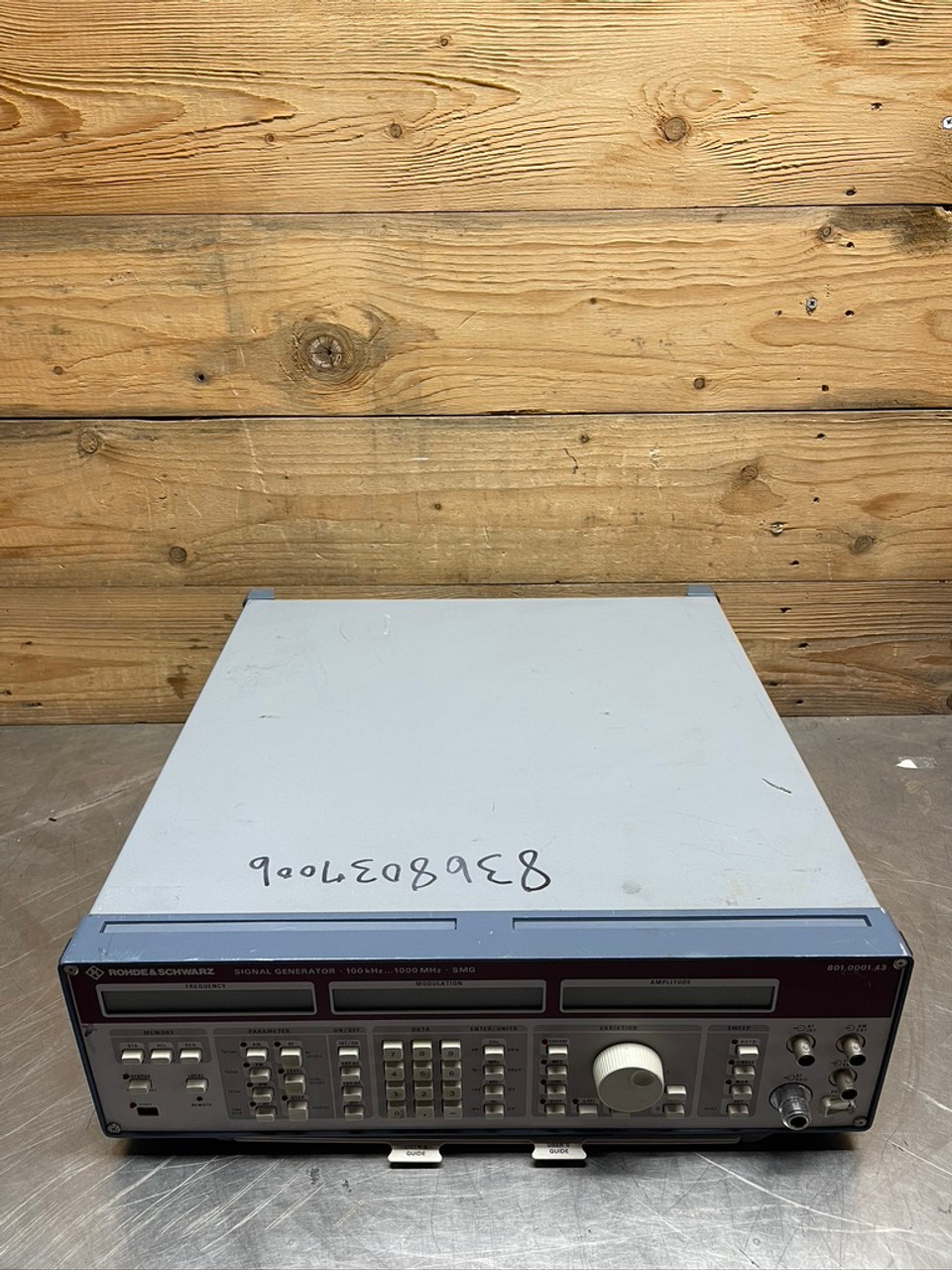 Signal Generator SMG 801.0001.43 Rohde & Schwarz 100 kHz-1000 MHz (Parts)
